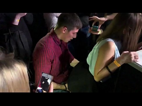 ❤️ Πραγματικό σεξ σε ρωσικό νυχτερινό κέντρο. 18 ετών Ρωσική κοπέλα πρωκτικό και κόλπο πατήσαμε σε νυχτερινό κέντρο Βίντεο σεξ ❤